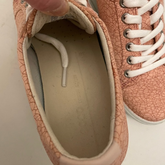NWOT Ecco Soft Leather Sneakers in Pink - Picture 4 of 5